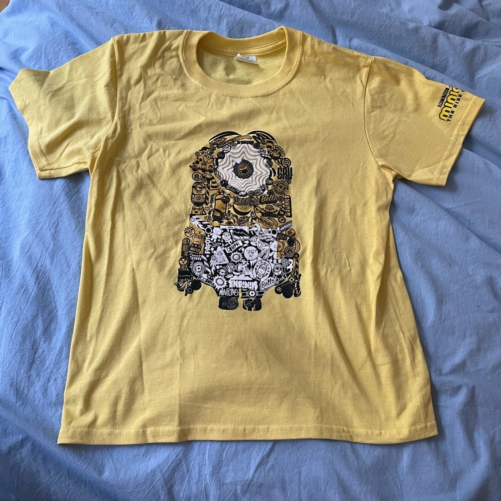 Adorable Limited Edition Minions t-shirt Medium